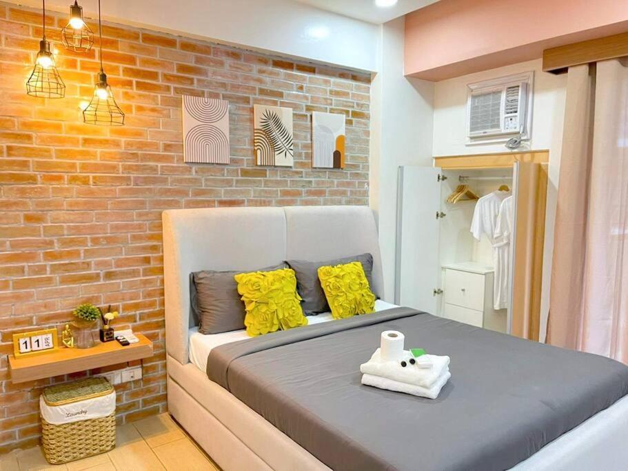 Lovely Unit With Free Wi-Fi & Netflix I Across Naia T3 Airport Manila Kültér fotó